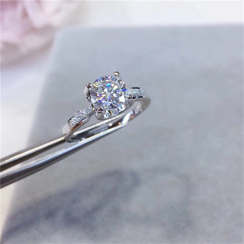 Classic Wedding Moissanite Ring 925 Sterling Silver Excellent Cut 1 Carat D Color Diamond Test Past Moissanite Rings for Women