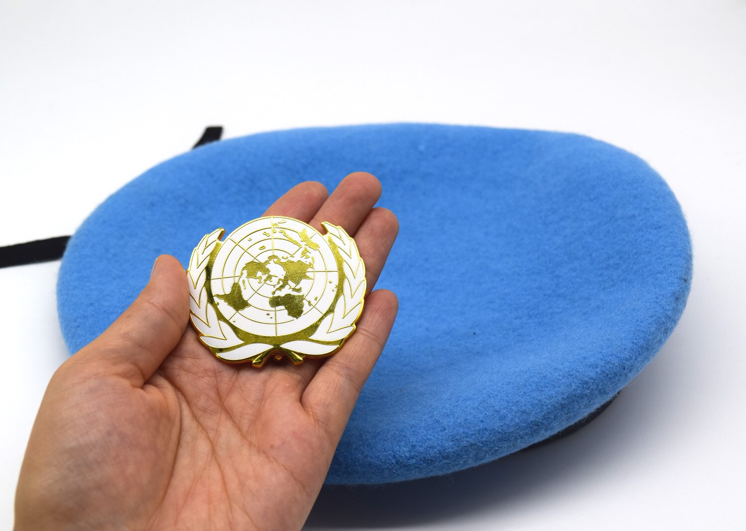 Verenigde Naties Vredeshandhaving Kracht Wollen Cap Hoed Un Blauwe Baret Met Un Gold Badge