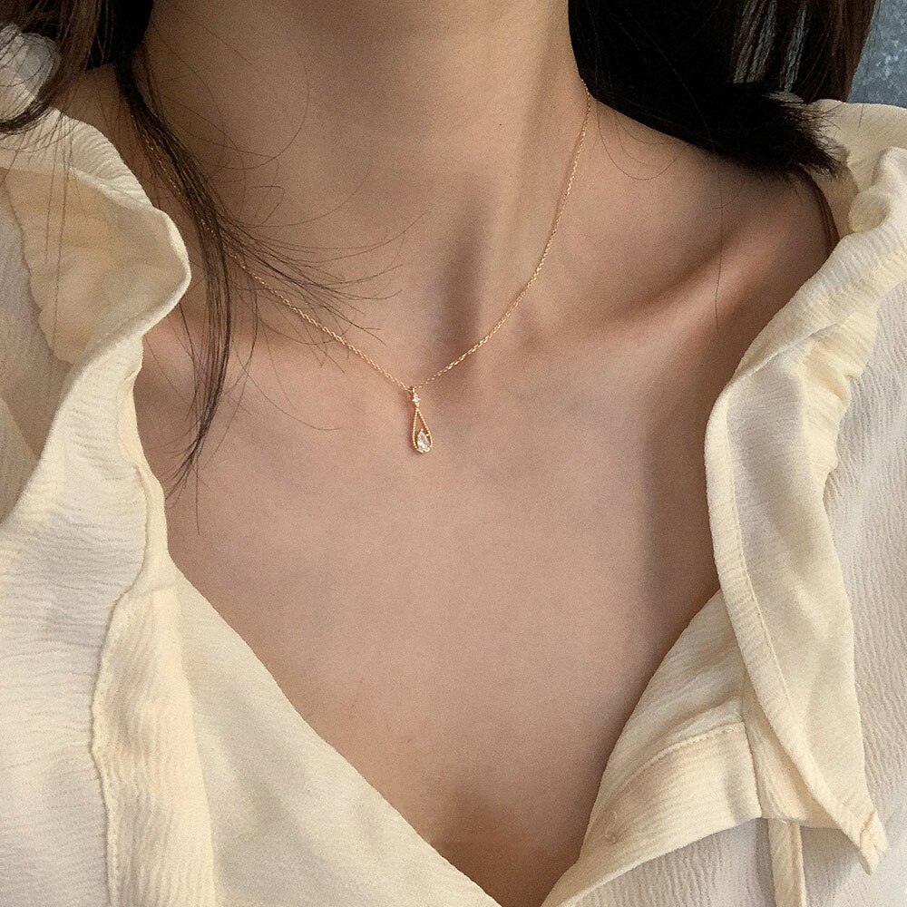 Collar sencillo con colgante de gota de agua para mujer, cadena de clavícula francesa, temperamento clásico, joyería para de boda,