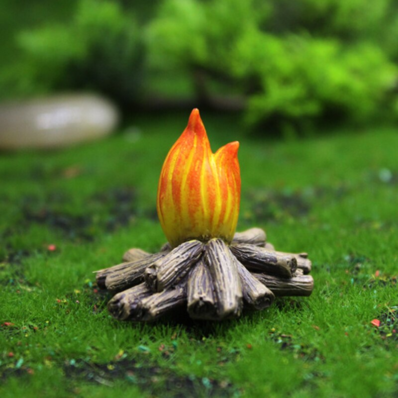 Resin Naughty Garden Gnome Statue Christmas Dress Up DIY Garden Decoration Resin Gnome Decor Durable Garden Accessories Jardin: fire