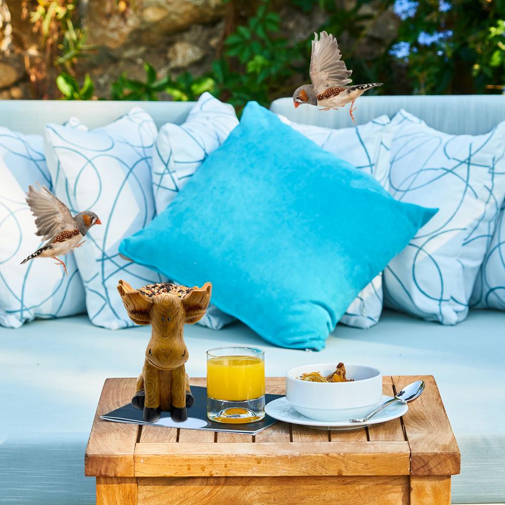 Outdoor Courtyard Resin Moose Statue Feeder Ornaments Simulation Moose Sitting Bird Feeder Accessories Supplies