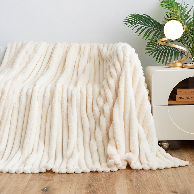 Multifunctional Nap Blanket Flannel Sofa Cover Blanket Winter Plus Velvet Thickened: 150*200CM / WHITE