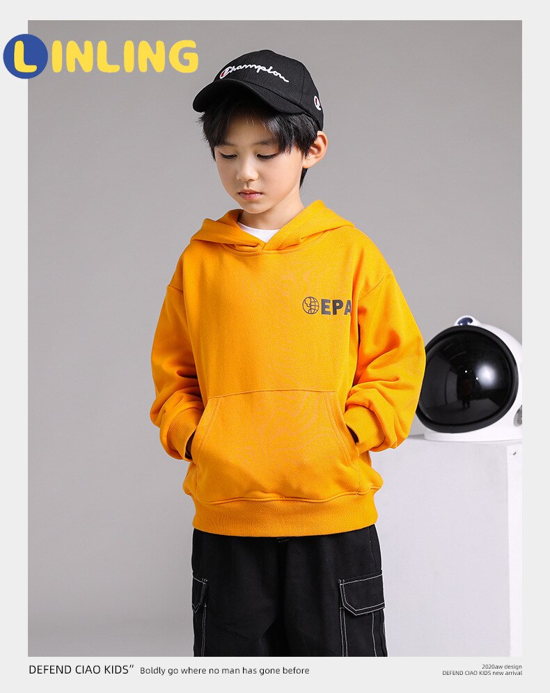 LINLING Otoño Invierno abrigo de algodón activo niños pequeños ropa con gorra para muchachos Sudadera con capucha carta sudadera Tops ropa P255