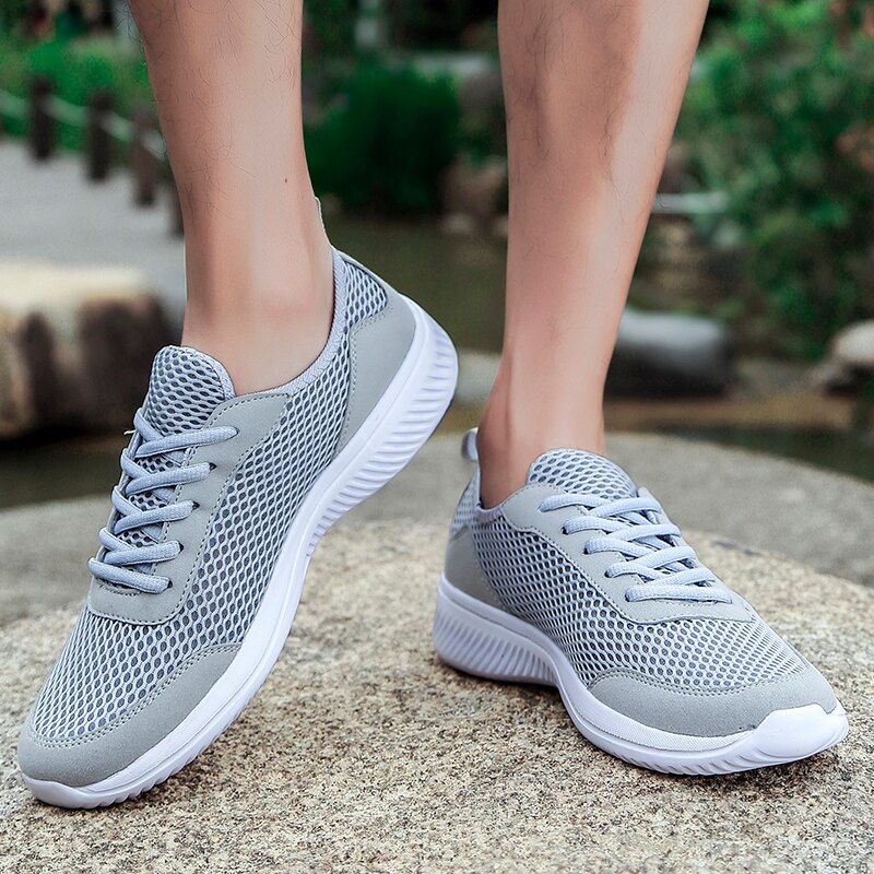 Video's over Wat is Comfortabele Mannen Sport Hardloopschoenen Mode Sneakers Antislip School Mannen Schoenen