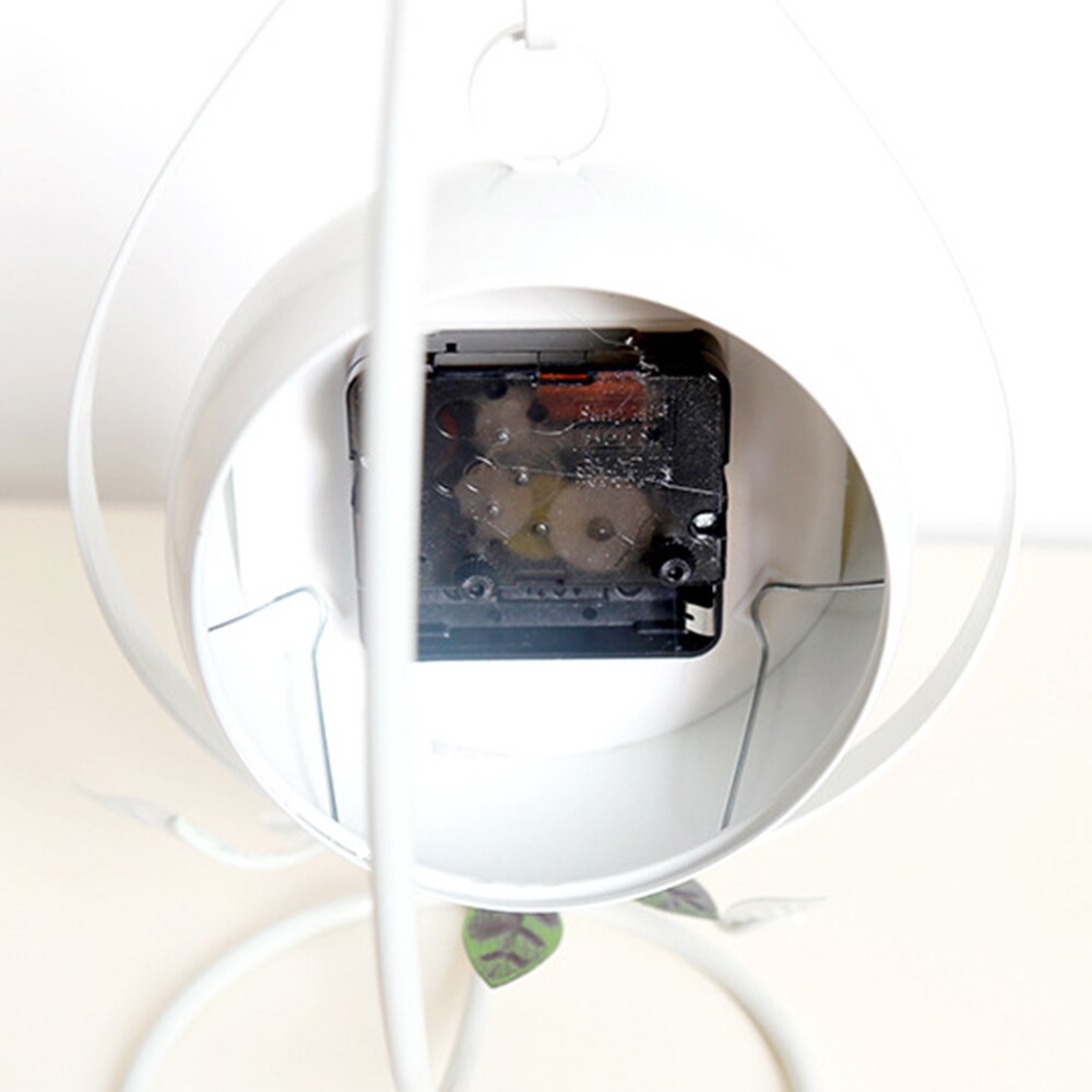 Silent Clock Retro Iron Art Alarm Clock Interior Clock Decor Handicrafts Bird Desk Clock Living Room Bedroom Clock