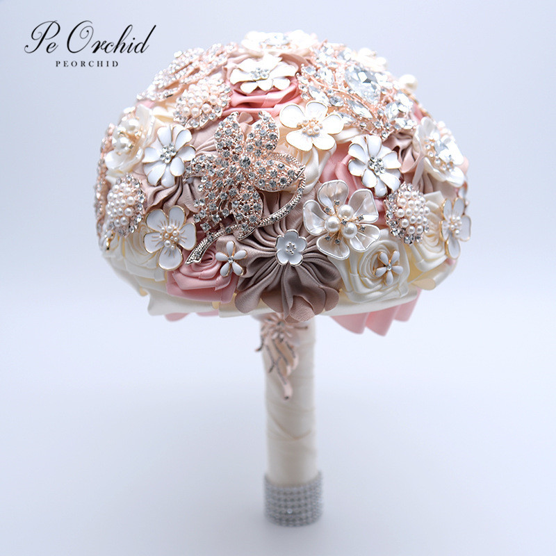 PEORCHID Luxury Bridal Bouquets With Brooches Satin Rose Bride Flower Wedding Bouquet Blumen Hochzeit Rhinestone Bouquet: 2