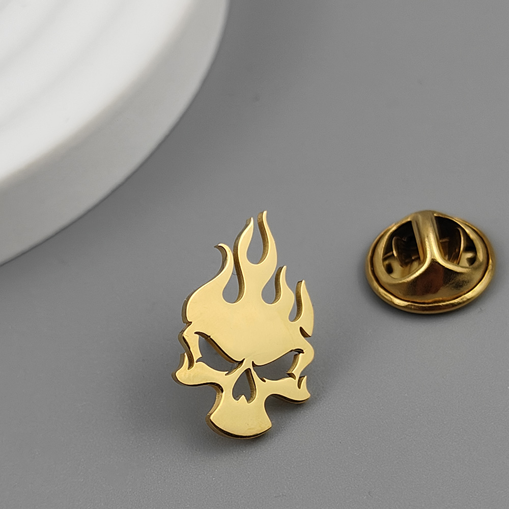 Classic Skull Fire Symbol Brooches for Men Punk Stainless Steel Danger Sign Badge Pin Brooch Hip Hop Rock Party Accessories