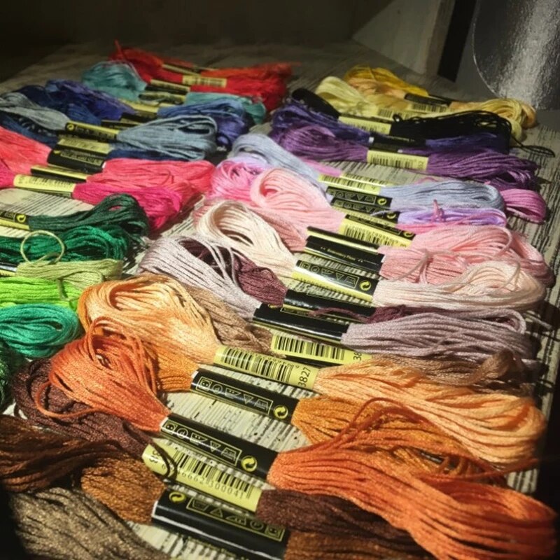 50pcs Cross Stitch Thread Anchor Similar Dmc Embroidery Floss Cross Stitch Cotton Embroidery Thread Floss Sewing Skeins Craft