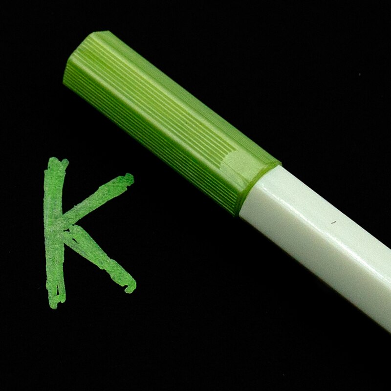 1pcs Metallic permanent paint Marker Pen Art colourful Cute plastic Supplies stationery Scrapbooking Crafts graffiti: Light green