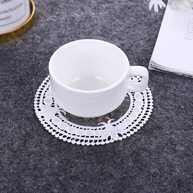 French Lace Coaster Embroidery Round Placemat INS Desktop Decoration Hollow Knit Tea Set Anti-scald Coaster Insulation Table Pad