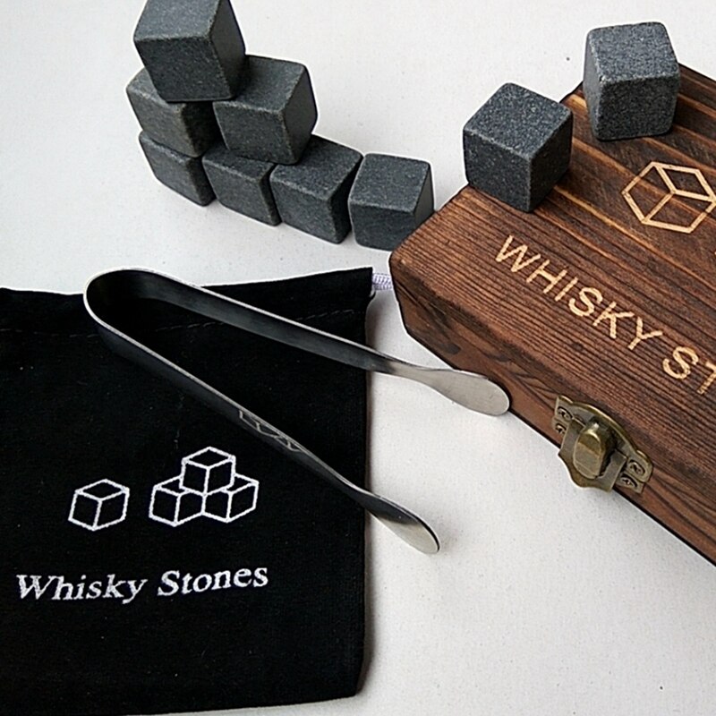 2 set whisky stenar med ord trälåda whisky stenar stenar fyrkantig sten trä låda - grå & vit