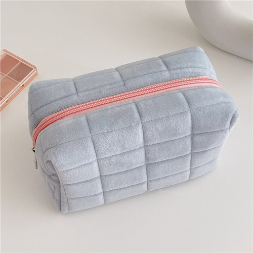 Large-Capacity Makeup Bag Leather Cosmetic Bag Women Multifunction Toiletries Organizer Portable Travel Waterproof Storage Case: Light Grey