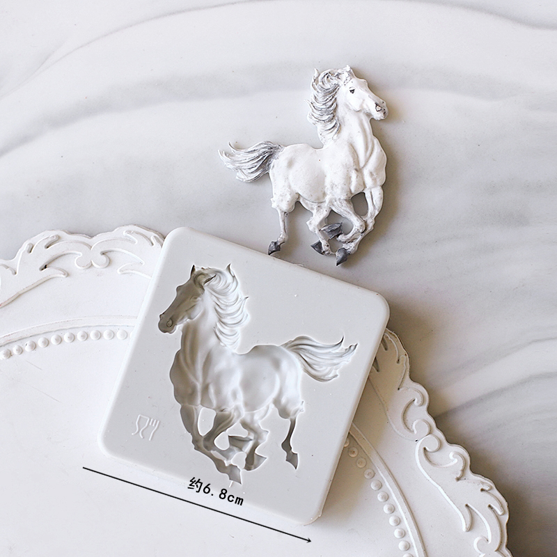 Mirosie-Moldes de silicona con alas de Pegaso, carrusel de caballo, pastel de unicornio, Fondant, Chocolate, bricolaje, molde de silicona para pastel, accesorios para hornear: Chocolate