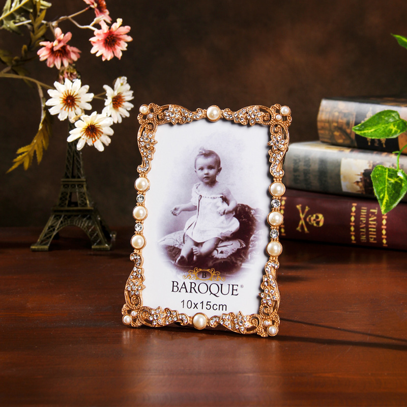 White Flower Textured Hand-Crafted Photo Frame Easel Hook for Tabletop Wall Display Decorative Floral: light yellow