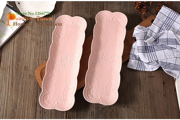 simple Japanese-style embossed butterfly rectangular plate, embossed ceramic white sushi plate, tray, bread plate