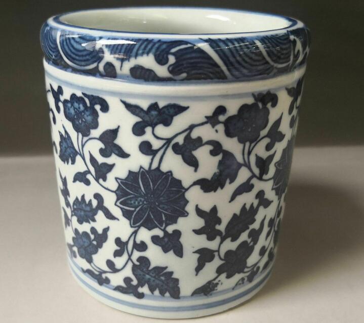 Chinese old porcelain Blue and white porcelain Brush Pot