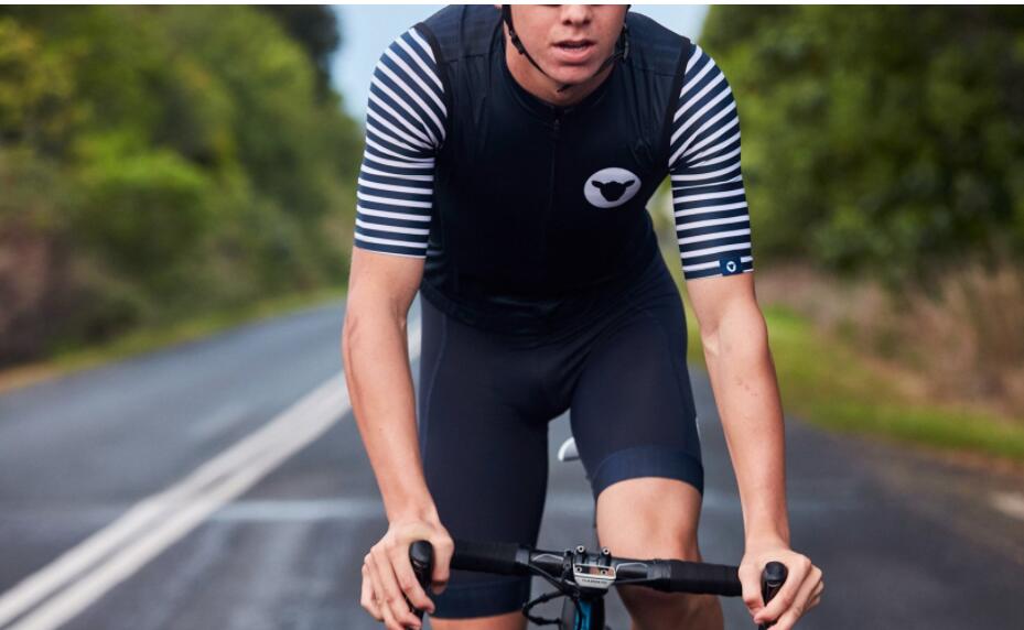 lightweight Men's cycling vest windproof gilet all season need one easy to carry orange and black color
