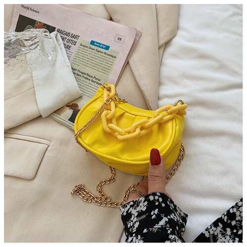 Zachte Geplooide Pu Leer Vrouwen Crossbody Tassen Eenvoudige Vrouwelijke Acryl Keten Schoudertas Mini Draagbare Dames Handtassen Portemonnees: YELLOW