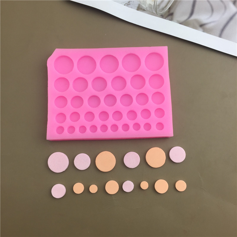 Baking Mold Cake Dessert Table Small Edge Triangular Star Circular Heart-shaped Chocolate Flip Sugar Silicone Grinding Tool