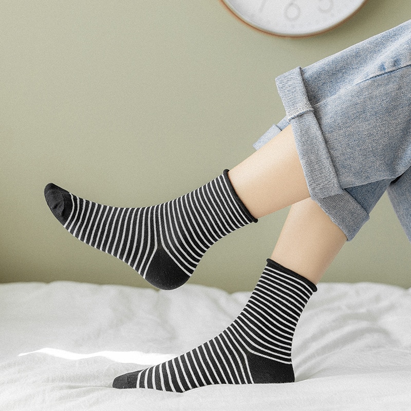 Japanese Harajuku Style Stripe Kawaii Socks Women Autumn Spring Hemming Pink Socks Cotton for Ladies 120601