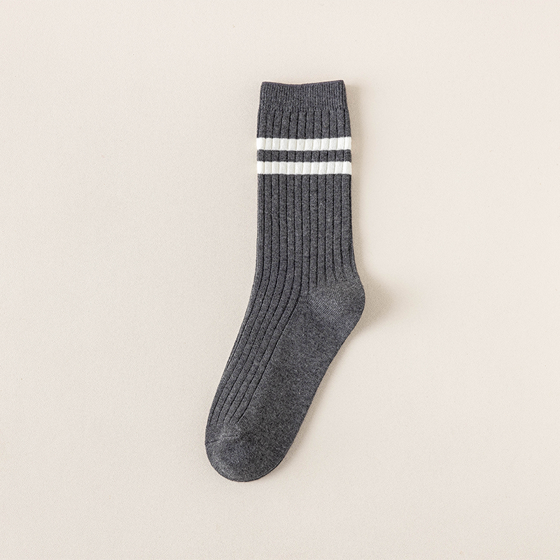 2021 novo outono inverno de alta qualidade 95% algodão listrado casual socks socks socks casual tripulação meias femininas respirável casual meias longas: Dark Grey