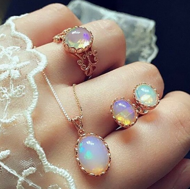 GTQ 3 Teile/satz Frauen Schmuck einstellen Weibliche Gold Farbe Luxus Opal Ring Zucht Ohrringe Anhänger Halskette Hochzeit Schmuck einstellen