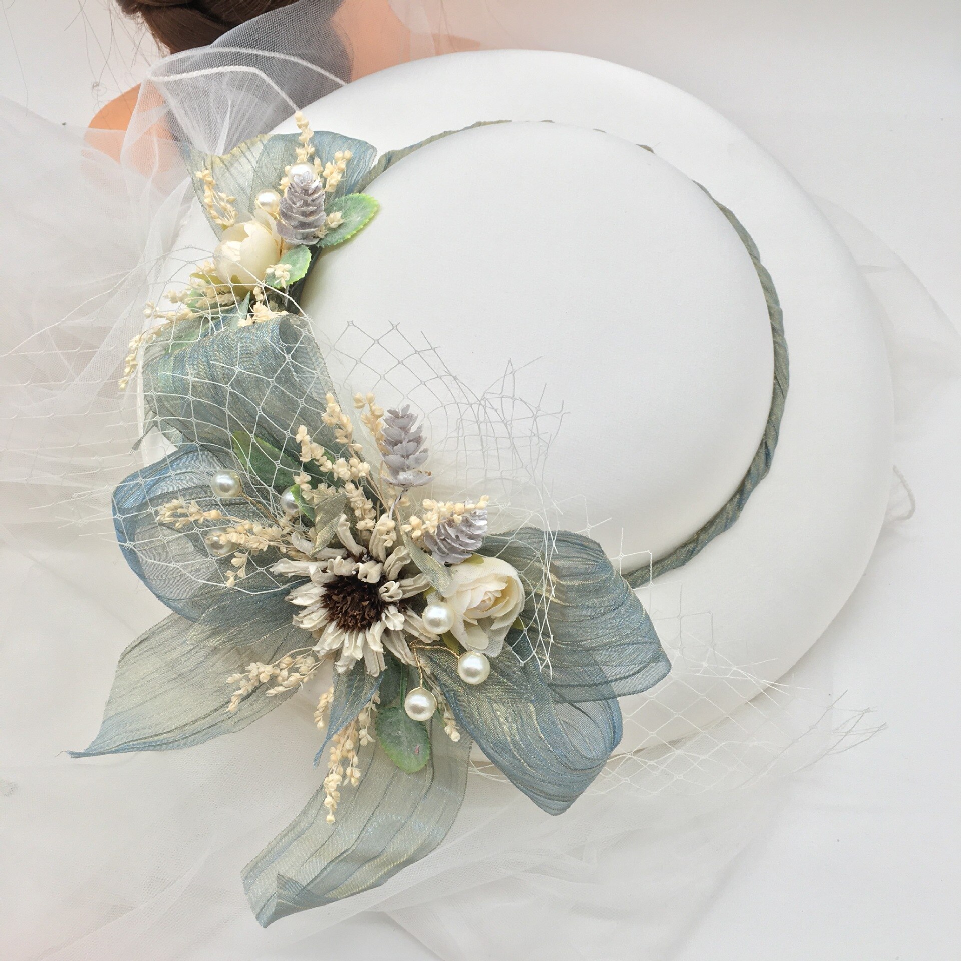 Brand Handmade Big Wedding Hat Women Flower Bow Fairy Fascinator Hat Ladies Horse Race Cocktail Dinner Hat Headwear