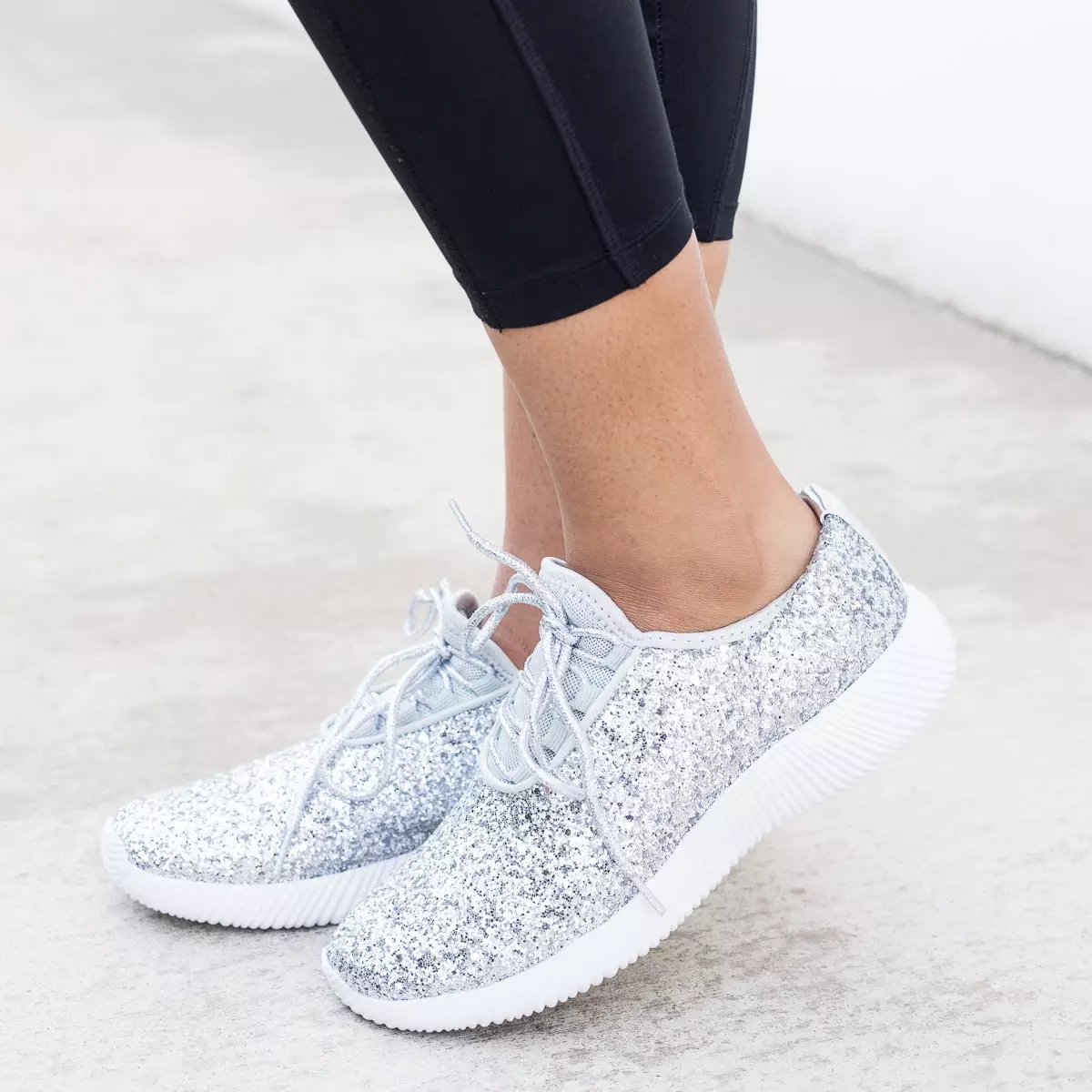 Mode Goud Zilver Schoenen Vrouwen Glitter Sneakers Zomer Bling Wit Sneakers Lace-up Sparkly Schoenen Voor Vrouwen Casual Schoenen d30