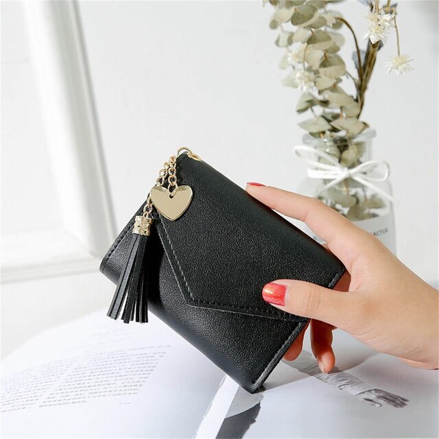 Spring and Summer Short Hand-held Trend Heart-shaped Pendant Simple Multi-functional Lychee Pattern Women&#39;s Wallet: Black