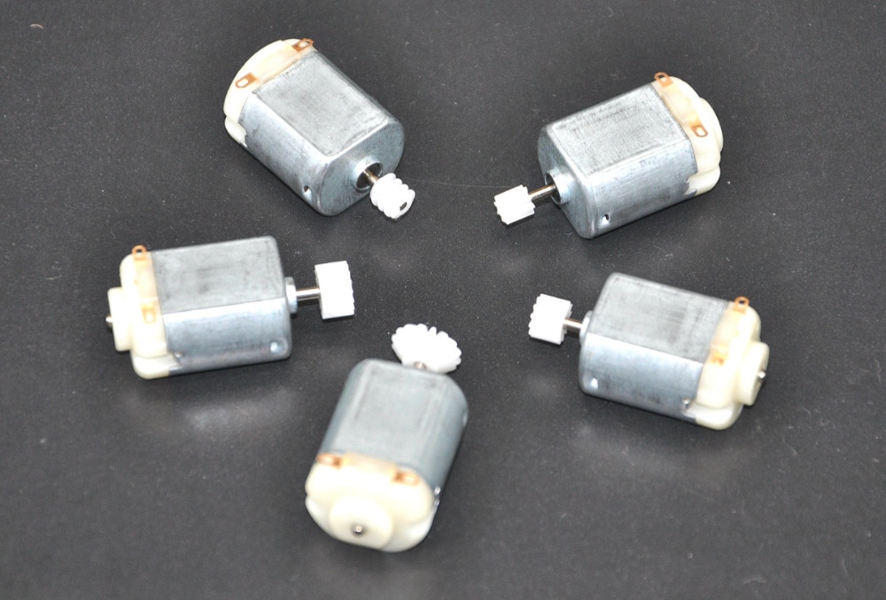 5 stk / 130 liten likestrømsmotor 3 til 5v stk miniatyrmotor firehjulsmotor liten 17000-18000 rpm+(girpakke 5 stk)