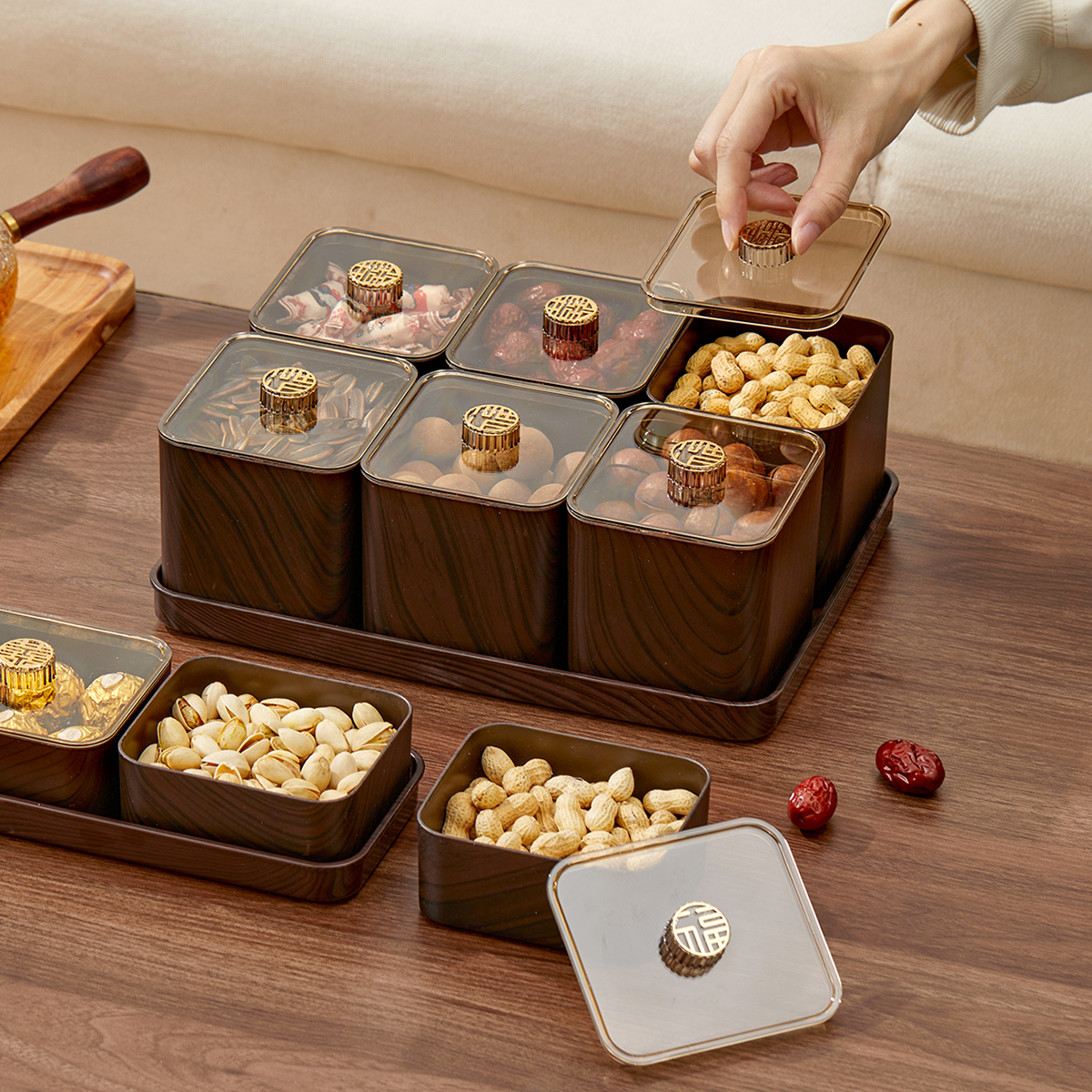 WORTHBUY 2/4/6 Gitter Lebensmittel Aufbewahrung sbox feuchtigkeit beständige Nuss, Trocken früchte, Süßigkeiten Box Obst Vorrats behälter für Weihnachten Neujahr