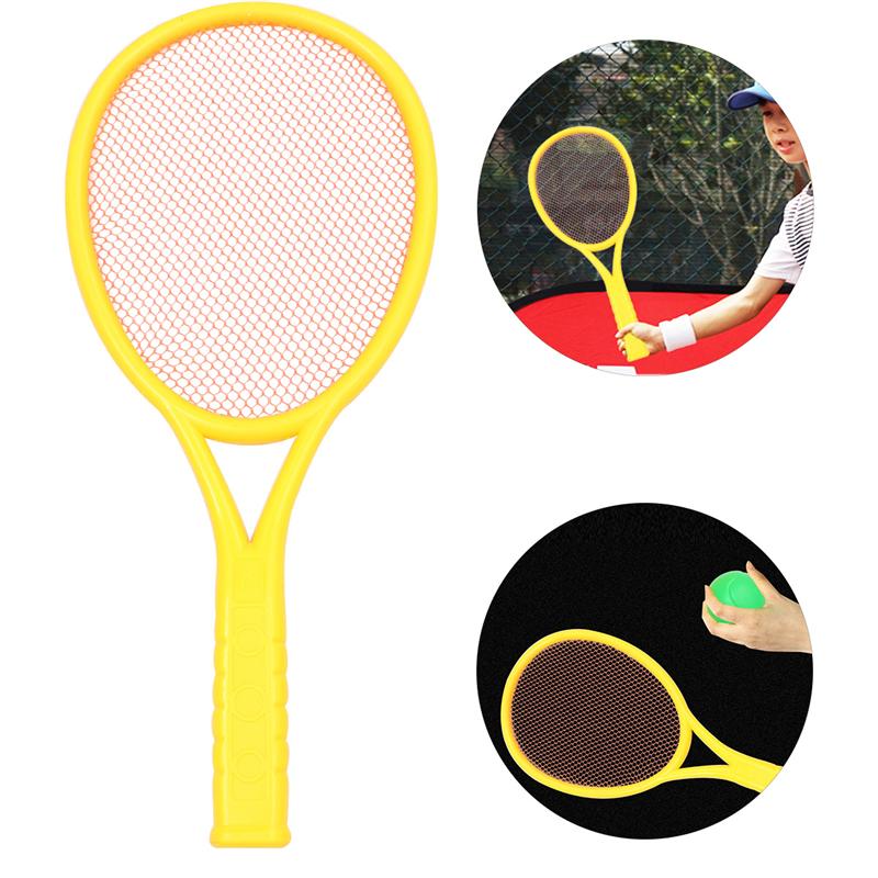 4 stk plastik tennisracket sæt udendørs sport tennis ketsjer sæt badminton tennisracket sæt  (2 stk bolde og 2 stk ketsjer)