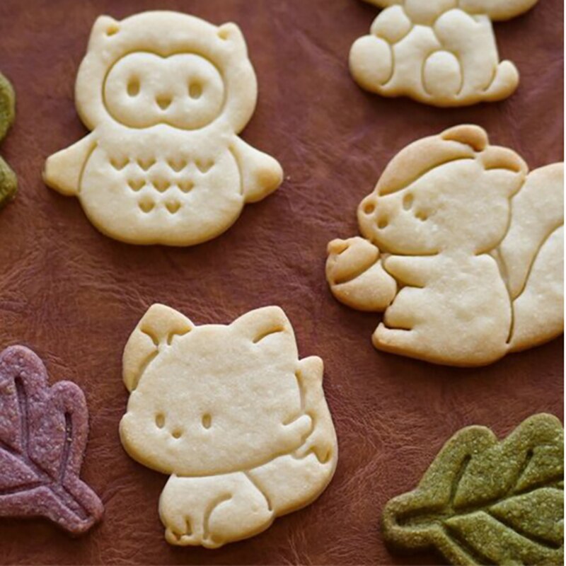 Cute Forest Animal Cookie Cutter Squirrel Owl Leaf Biscuit Fondant Mold Cookie Baking Mold 3D Plastic Press Biscuit Mold