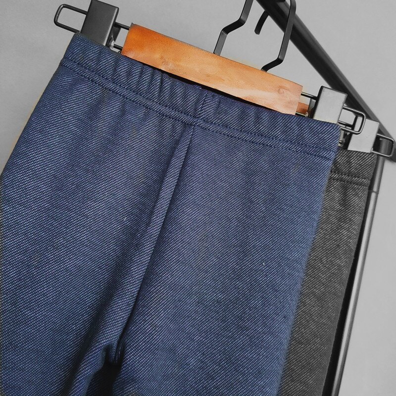 Pantalone in Denim imitazione bambina autunno inverno bambini Plus pantaloni lunghi in velluto neonate pantaloni caldi in pizzo con fiocco blu scuro nero
