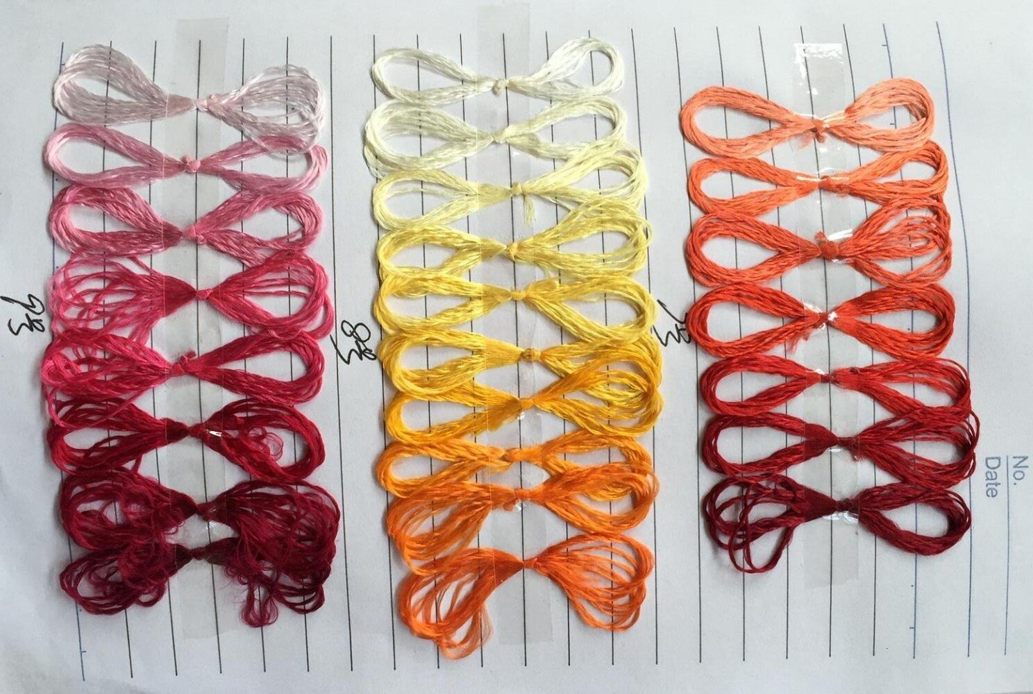 962 colors Natural mulberry silk embroidery floss threads sample book color reference book