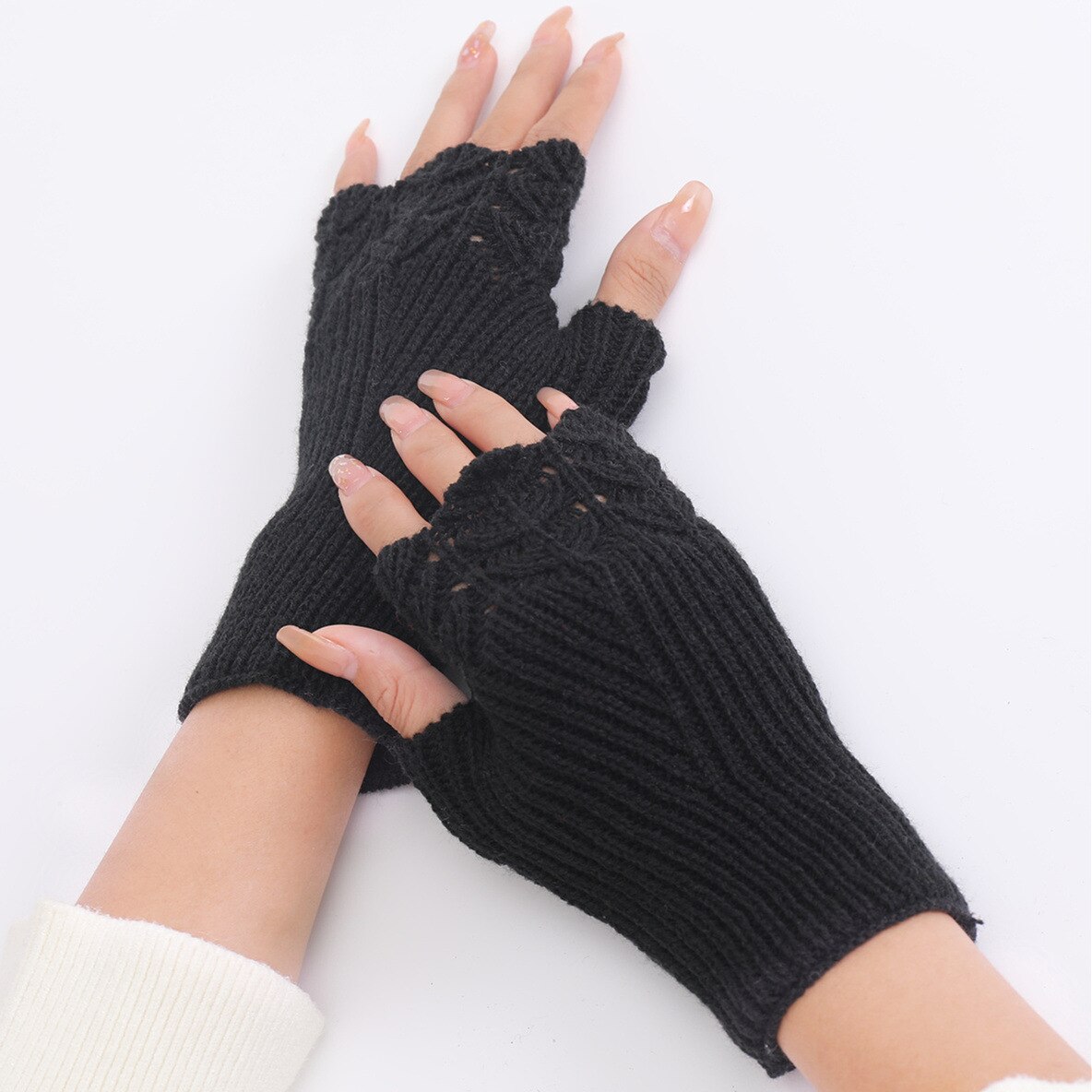 Korean Wool Gloves Autumn Winter Female Student Versatile Knitted Warm Half Finger Open Finger Gloves: black
