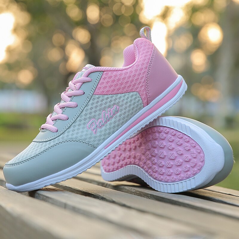 Women's Golf Shoes Spikeless Golf Walking Shoes Female Sport Sneakers Golfing Turf Walk Sneaker for Women Training