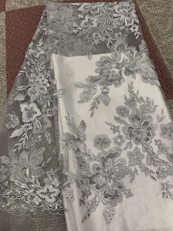 Tela de encaje de tul africano superventas , tela de encaje suizo con bordado de flores, tela de encaje nigeriano de con cuentas para novia: silver