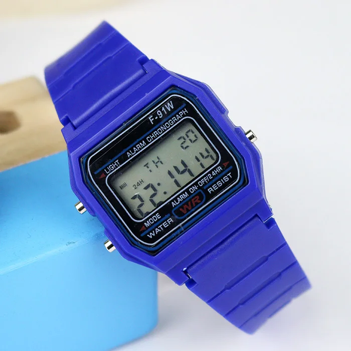 Sport LED Digital Watches Children Simple Small Square Dial Electronic Watch Silicone Band Casual Mens Watch Friend: light yellow