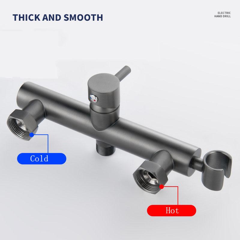 Grifo de bidé de latón montado en la pared, rociador de ducha de mano, mezclador de agua fría y para baño, accesorios de baño chapados en bidé