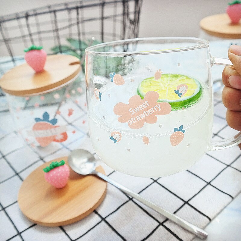 Cute Water Glass Transparent Mug Drinking Glasses with Handgrip 3d Lid Cartoon Strawberry 450ml Borosilicate Cup Juice Drinkware