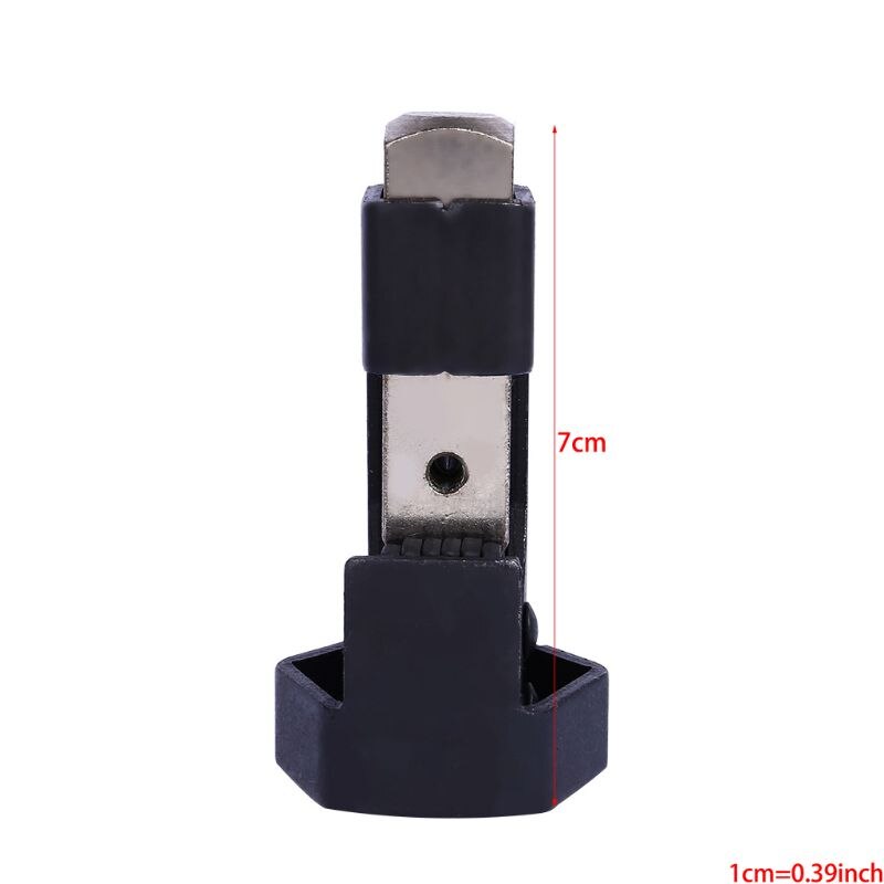 Hammer type cable lug crimping tool
