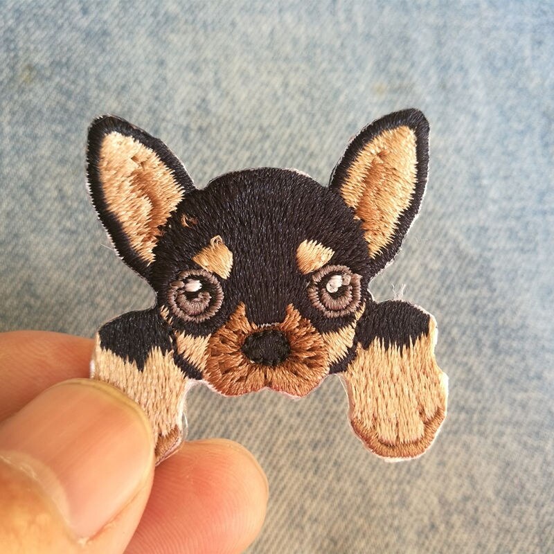 Parche de decoración bordado de tela para ordenador, 1 foto, 4,0x4,1 CM, sección bordada, bricolaje, CHIHUAHUA, perro, pegatinas