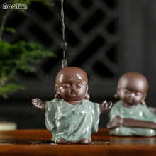 NOOLIM créative porcelaine Kung Fu petite Sculpture petit moine thé animal de compagnie en céramique bouddha Statue décoration de la maison ornements