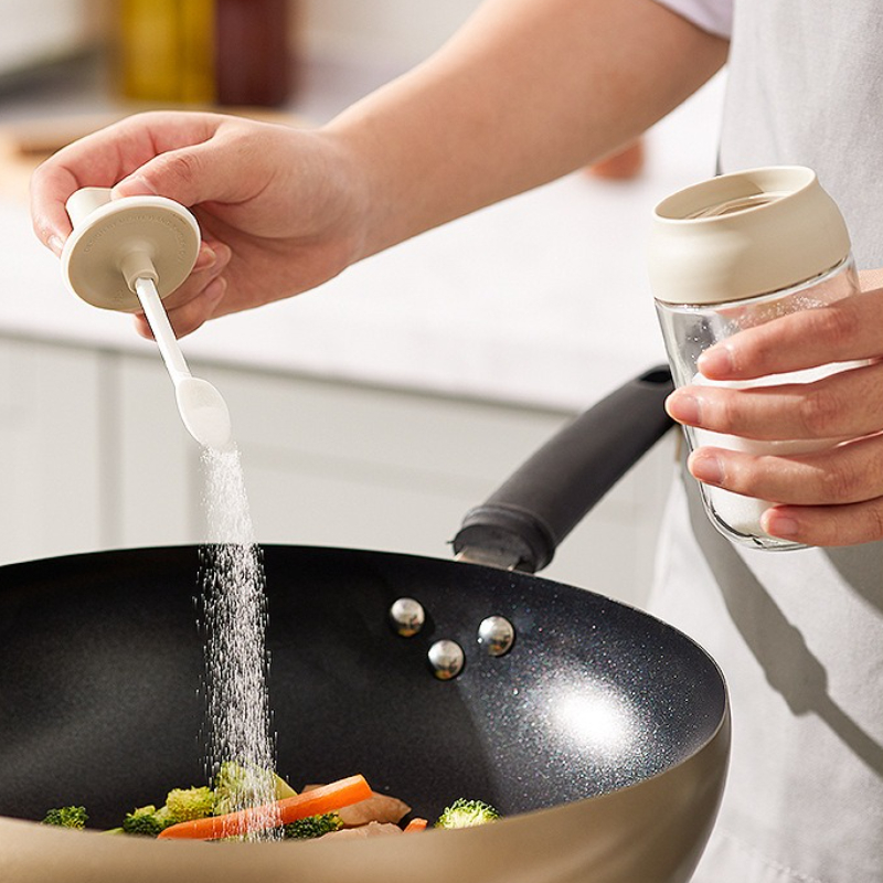 Olieflaske fugttæt med låg ske peberkrukke saltbøsse multifunktionel kombination glas køkken krydderiflaske