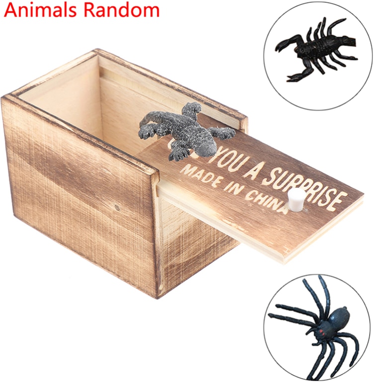 1 PC Prank Toy Funny Scare Box Wooden Prank Spider Hidden in Case Prank-Wooden Scarebox Random Style Joke Toys