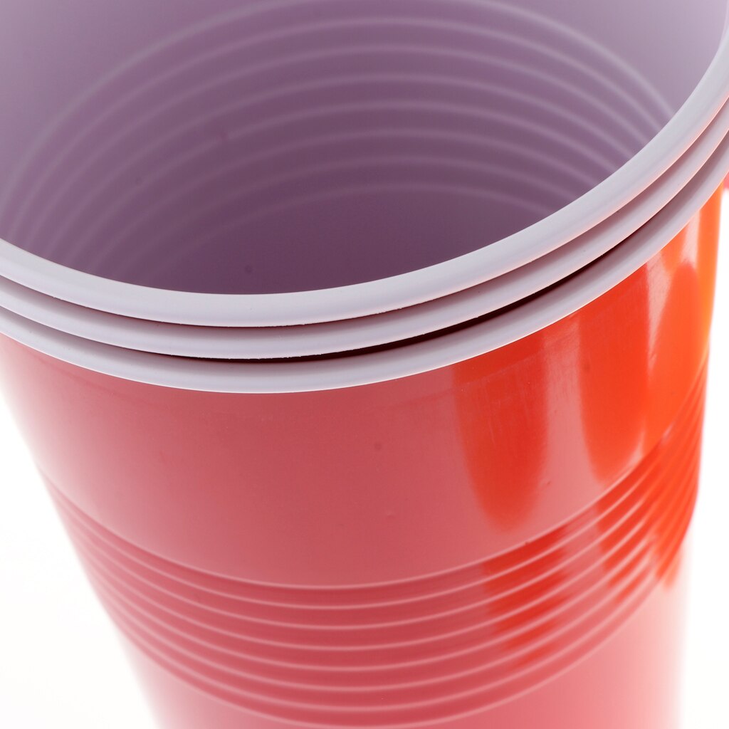 24 Red Cups &amp; Yellow Pong Balls Beer Pong Set Entertainment &amp; Game