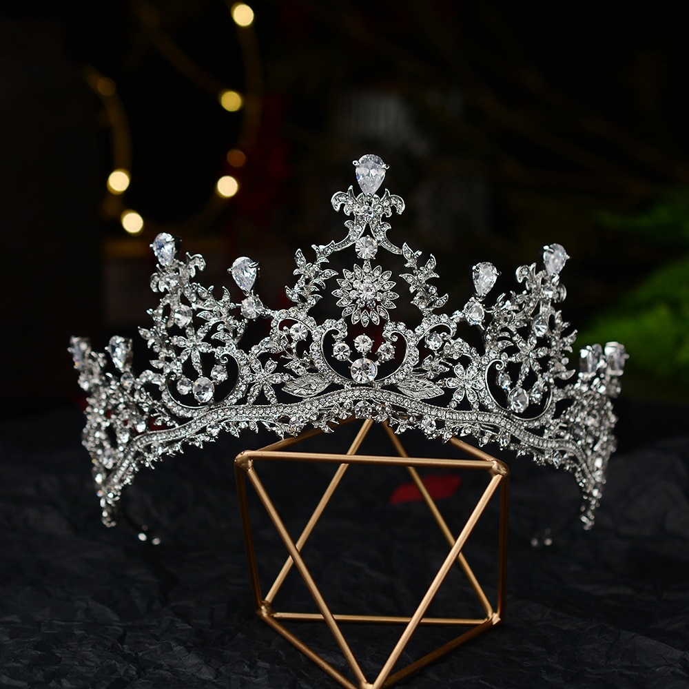 Barokke Luxe Crystal Bloemen Bridal Tiara Cz Kronen Rhinestone Pageant Diadeem Veil Tiara Hoofdband Bruiloft Haar Accessoires
