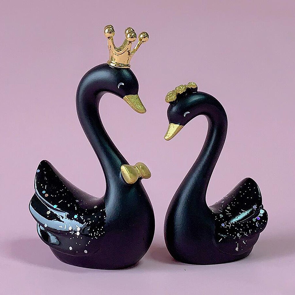 Nordisk stil harpiks svane statue kunstværk ornament figurer skulptur kage toppers til bryllup fest indretning bageartikler: Stor sort