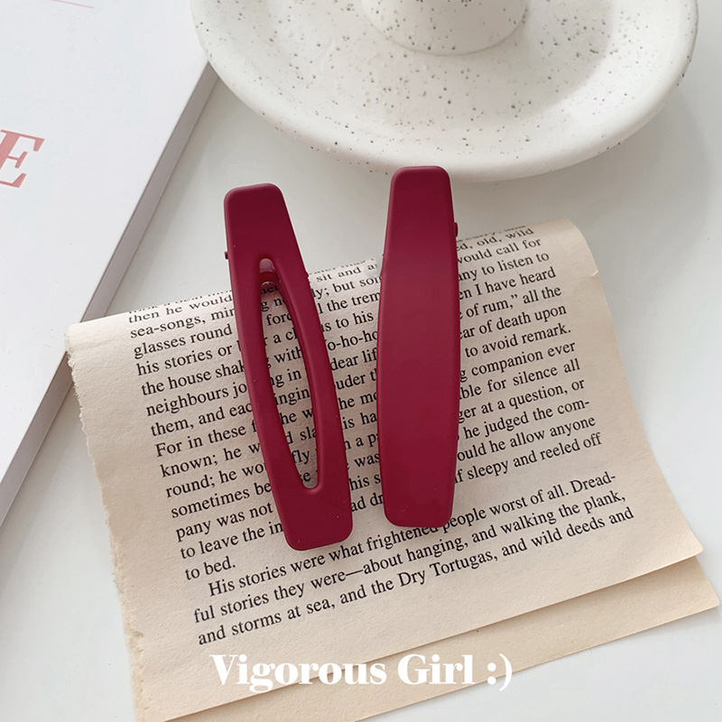 2PC Korea Macaron Color Hair Clips Acrylic Barrettes Geometric Hollow Matte Hair Clips For Girls Women Hair Accessories: 2pc Wine red clip